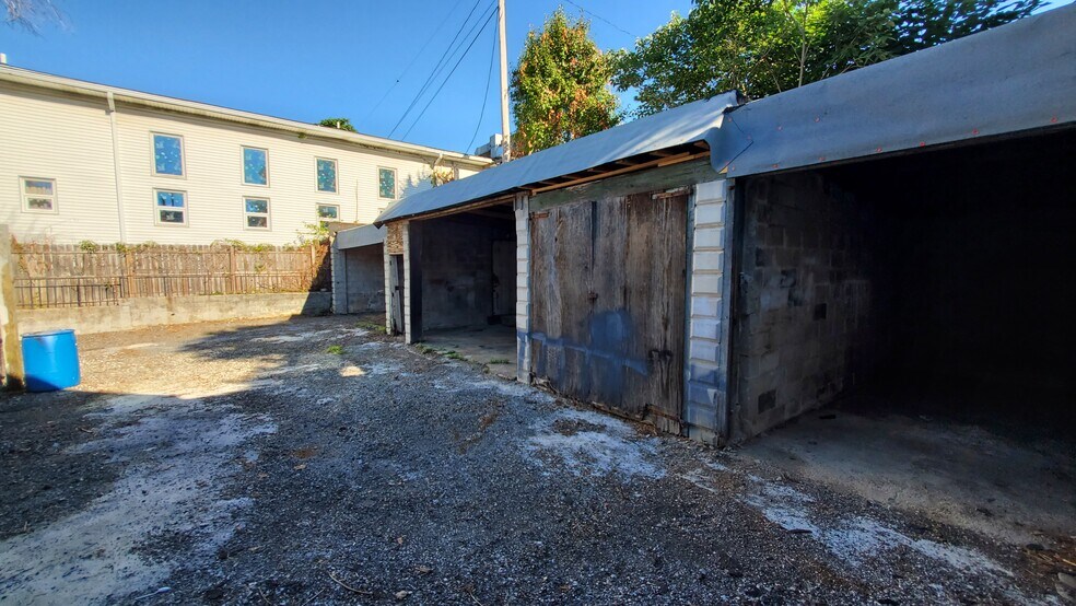 More Photos Of 1160 Homestead St, Baltimore Auto Repair For Lease