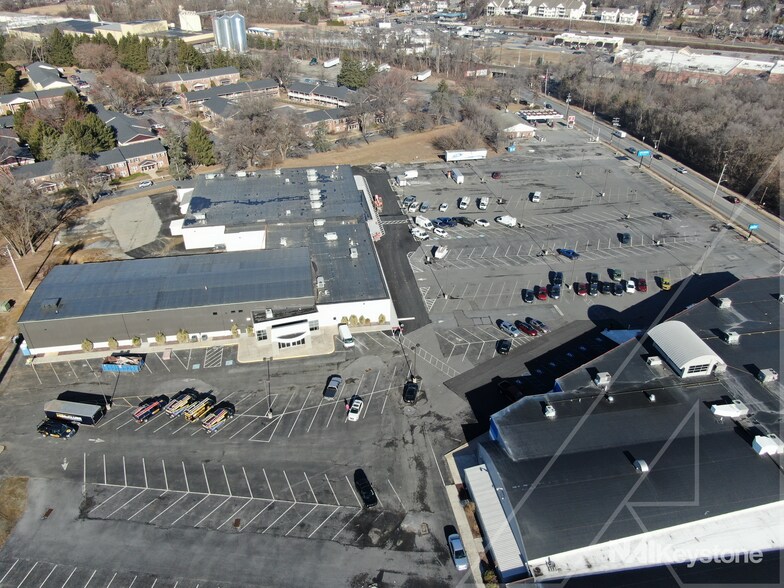 More Photos Of 172 Shillington Rd, Sinking Spring General Retail For Lease