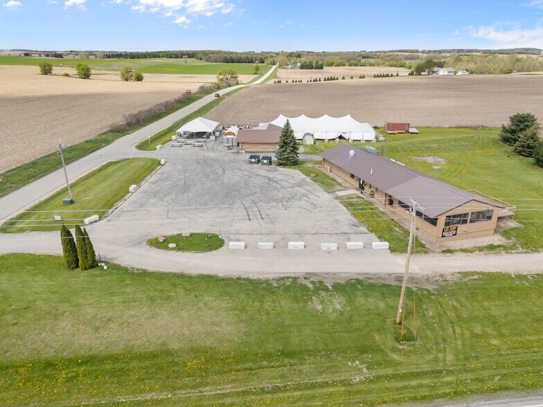 More Photos Of 8826 Grams Rd, Ripon Restaurant For Sale
