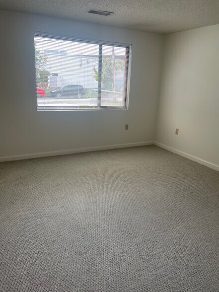 More Photos Of 8 9th St, Medford Apartments For Sale