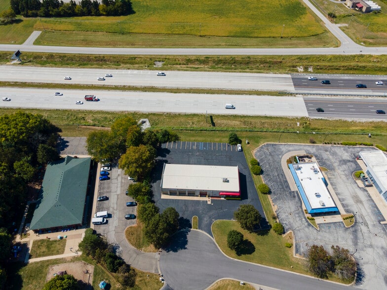 More Photos Of 326 Western Blvd, Greenwood Industrial For Lease