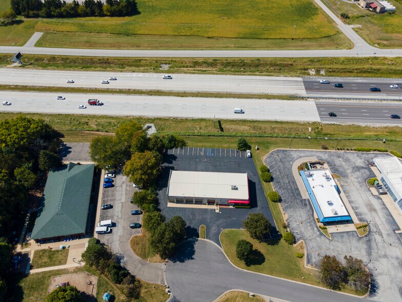 More Photos Of 326 Western Blvd, Greenwood Industrial For Sale