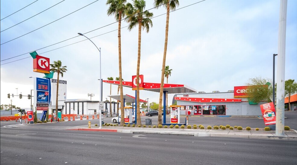 More Photos Of 1140 E Charleston Blvd, Las Vegas Service Station For Sale
