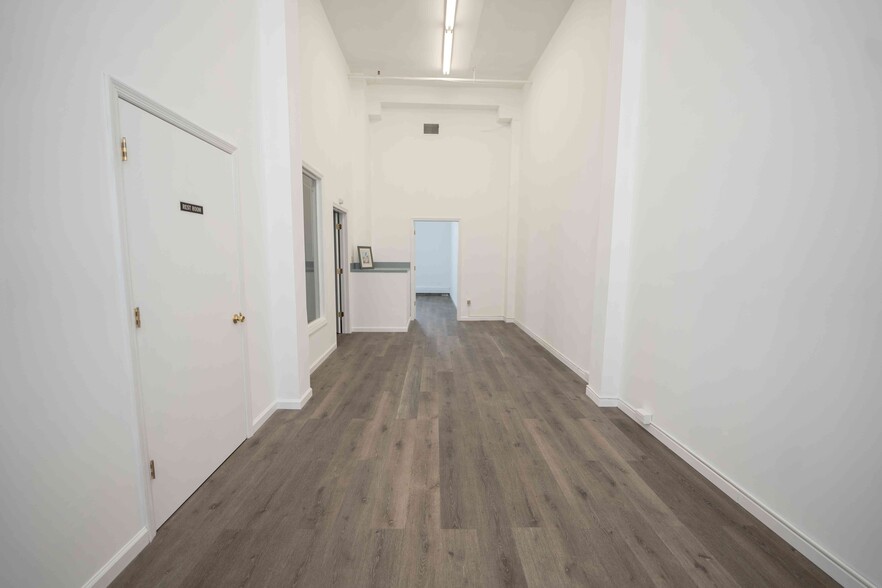 More Photos Of 8 John Walsh Blvd, Peekskill Office For Lease