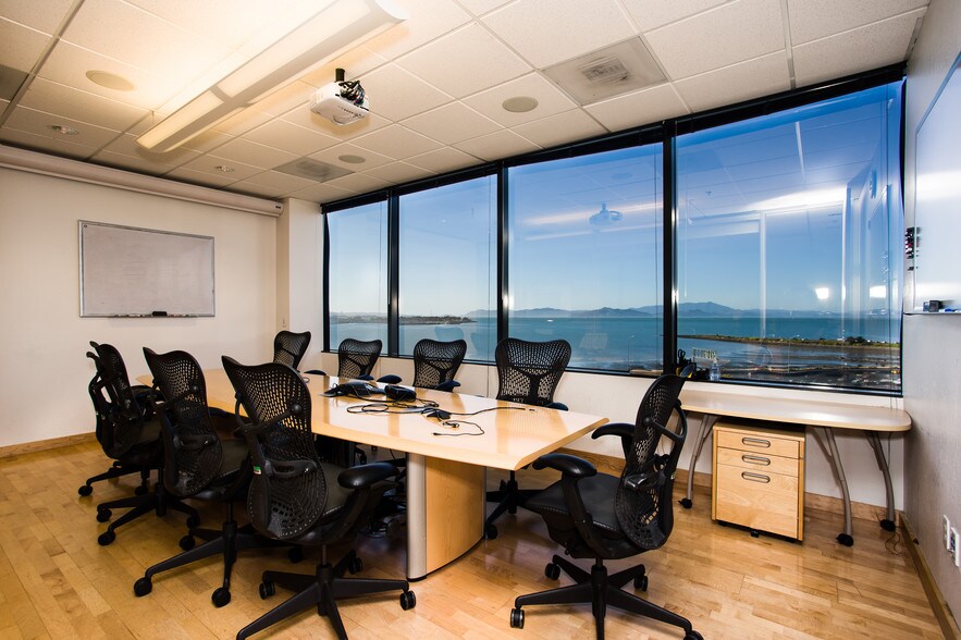 More Photos Of 6425 Christie Ave, Emeryville Office For Lease