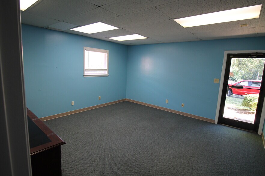 More Photos Of 419 S York St, Gastonia Medical For Sale