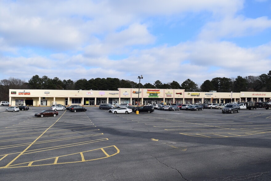 More Photos Of 4140 Jonesboro Rd, Forest Park Freestanding For Sale