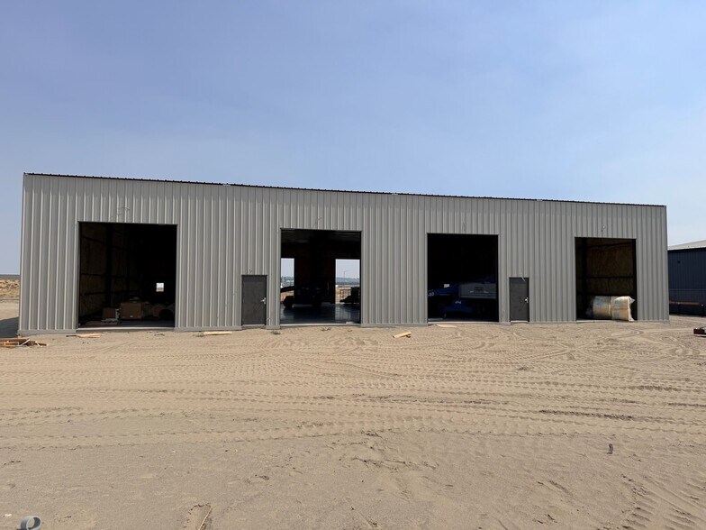 More Photos Of 2605 Robertson Dr, Richland Industrial For Lease