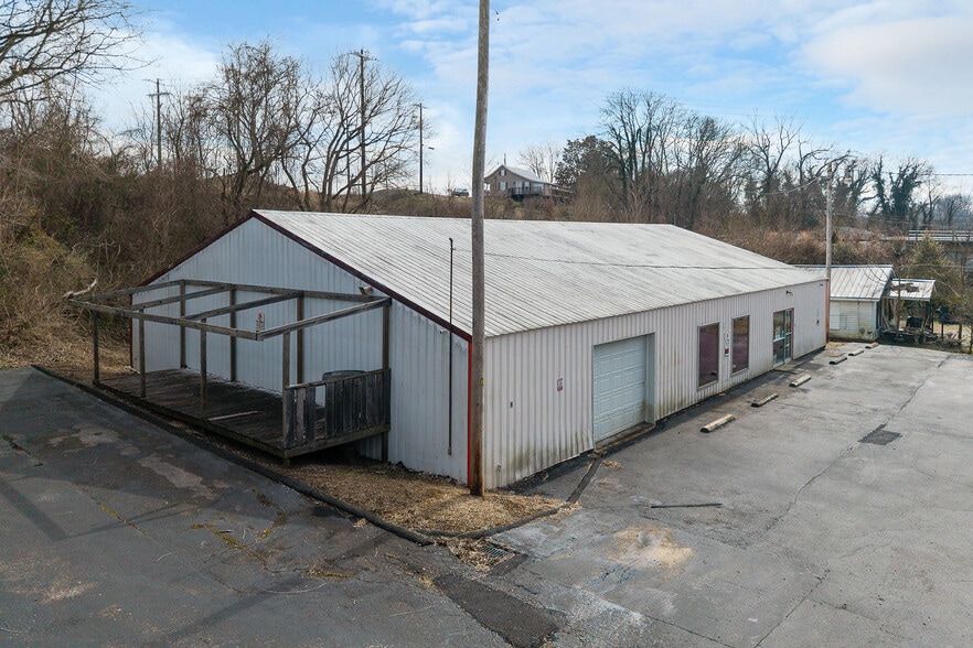 More Photos Of 170 Mayberry St, Sparta Industrial For Lease