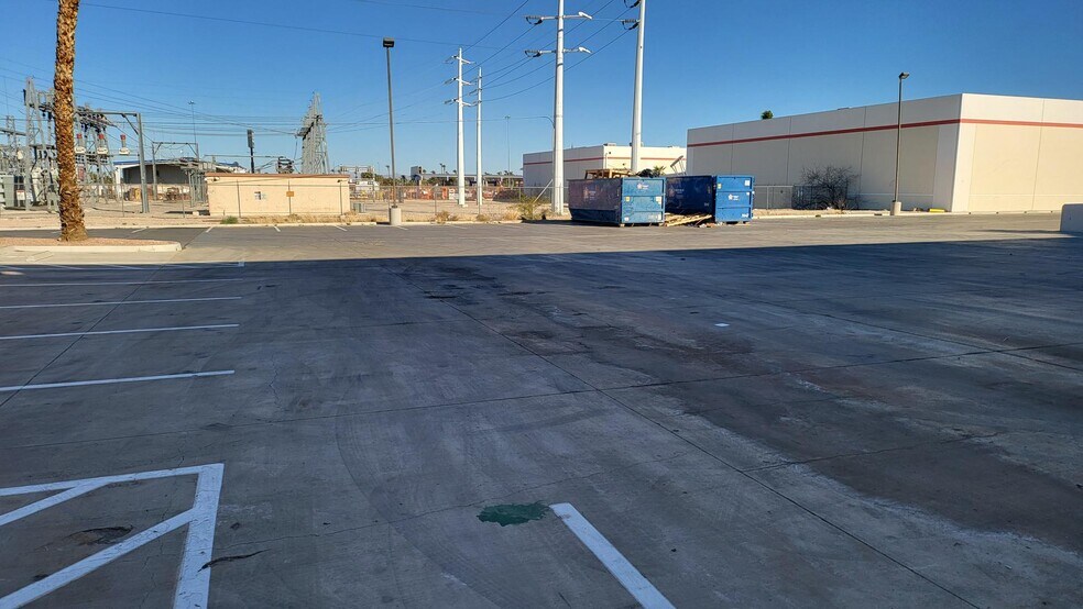 More Photos Of 3325-3326 W Oquendo Rd, Las Vegas Warehouse For Lease