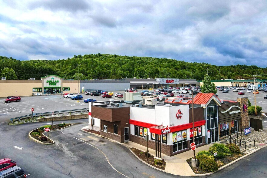 More Photos Of 1211 Blakeslee Boulevard Dr E, Lehighton Unknown For Lease