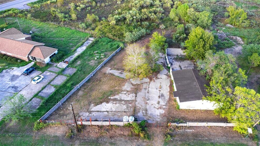 More Photos Of 117 County Road 227, East Bernard Land For Sale