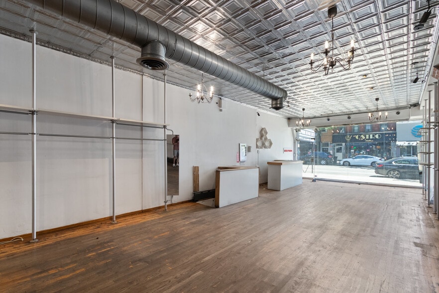 More Photos Of 30-64 Steinway St, Astoria Storefront For Lease