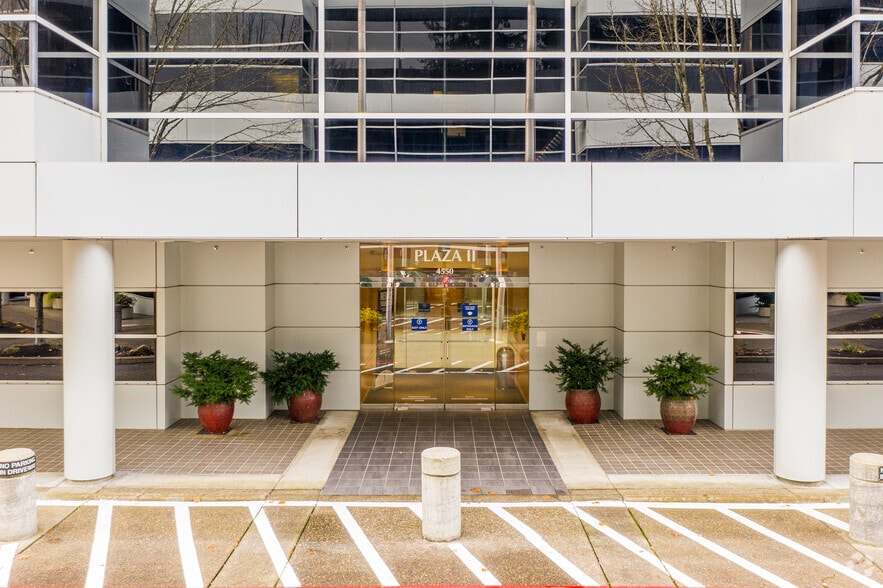 More Photos Of 4949 Meadows Rd, Lake Oswego Unknown For Sale