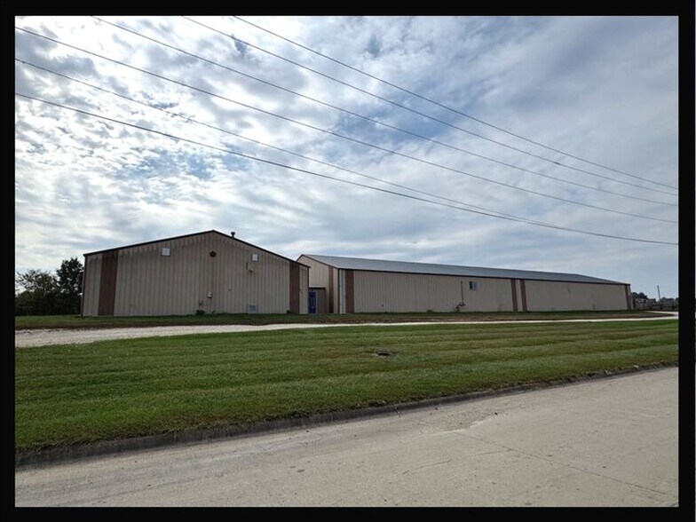 Primary Photo Of 212 Blees Industrial Dr, Macon Industrial For Sale