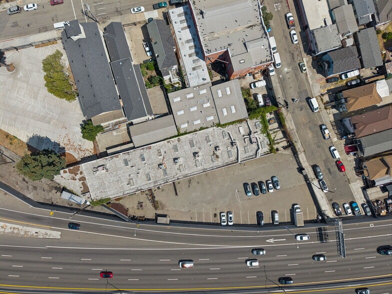 More Photos Of 825-829 27th Ave, Oakland Manufacturing For Sale