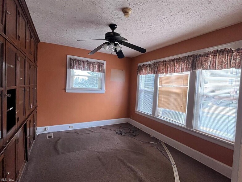 More Photos Of 4125 Station Ave, Ashtabula Shelter For Sale