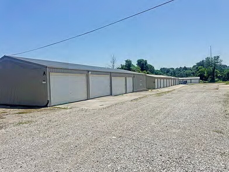 More Photos Of 1958 Llewellyn Rd, Belleville Flex For Sale