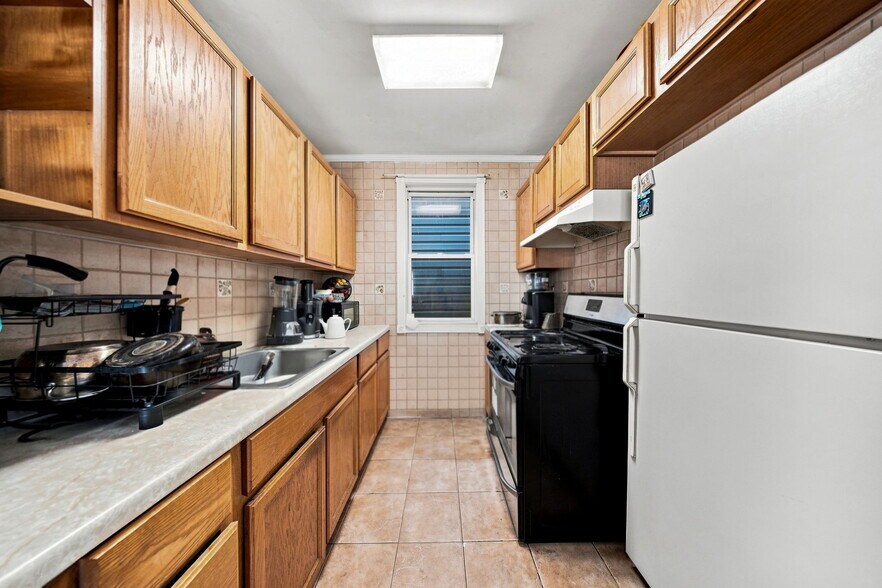 More Photos Of 152 Kearny Ave, Kearny Restaurant For Sale