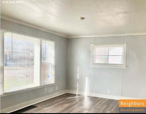 More Photos Of 590 Catawba Ave, Muskegon Apartments For Sale