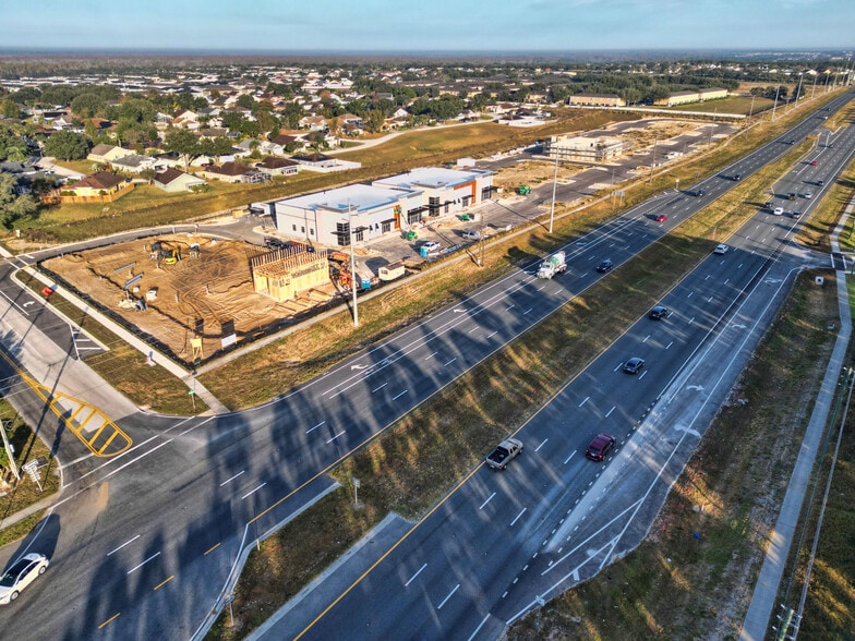 More Photos Of 2536-2544 US Highway 27, Davenport Unknown For Lease