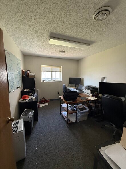 More Photos Of 1716 26th St S, Moorhead Warehouse For Sale