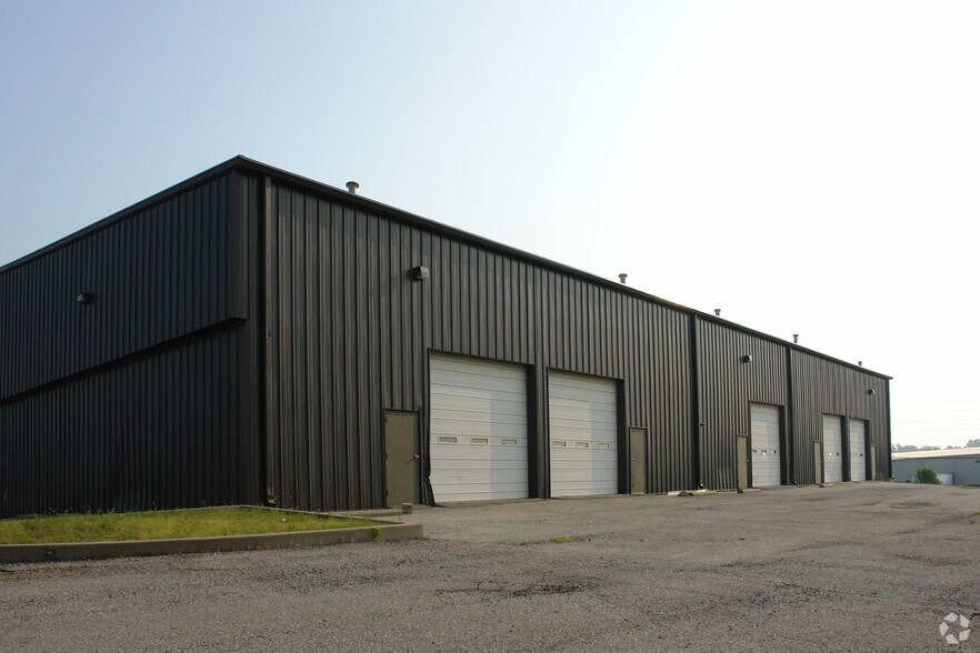 More Photos Of 10920 Plantside Dr, Louisville Warehouse For Lease