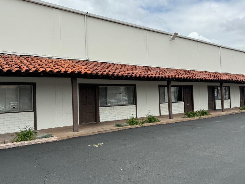 Primary Photo Of 1534 E Edinger Ave, Santa Ana Industrial For Lease