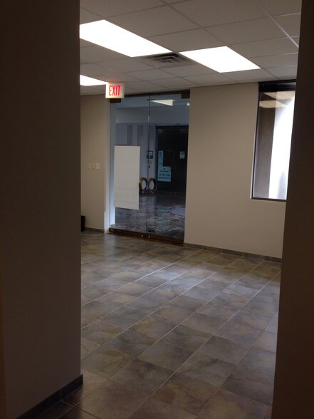 More Photos Of 3731 Briarpark Dr, Houston Unknown For Lease