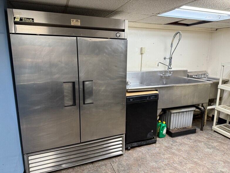 More Photos Of 57-59 Sharp St, Haverstraw Office For Sale