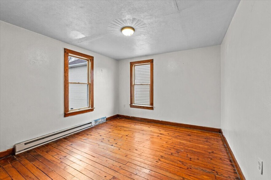 More Photos Of 622 E Market St, Scranton Office Residential For Sale