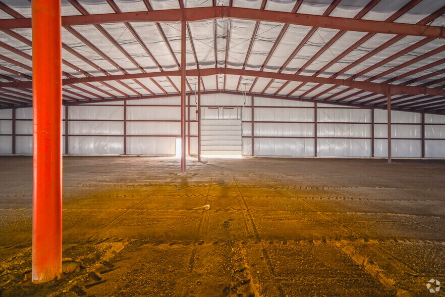 More Photos Of 300 Hammontree Dr, Morenci Warehouse For Lease