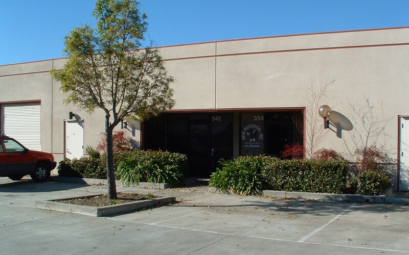 Primary Photo Of 404-446 Preston Ct, Livermore Warehouse For Sale