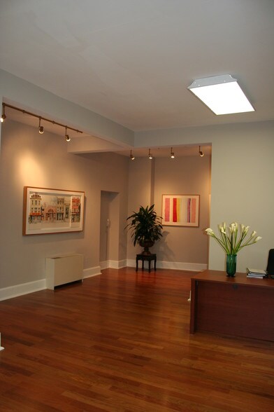 More Photos Of 1516 P St NW, Washington Office For Sale