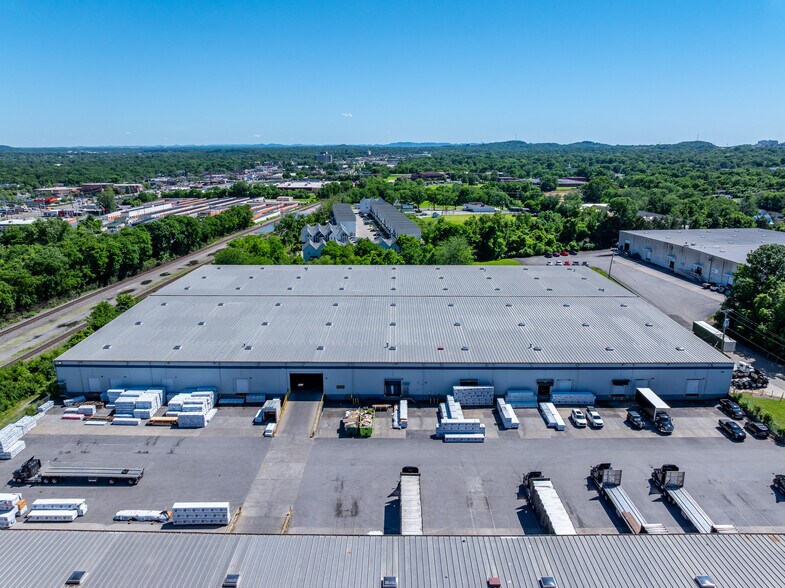 More Photos Of 225 Nesbitt Ln, Madison Unknown For Lease