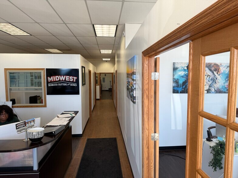 More Photos Of 4131-4133 N Perryville Rd, Loves Park Storefront Retail Office For Lease