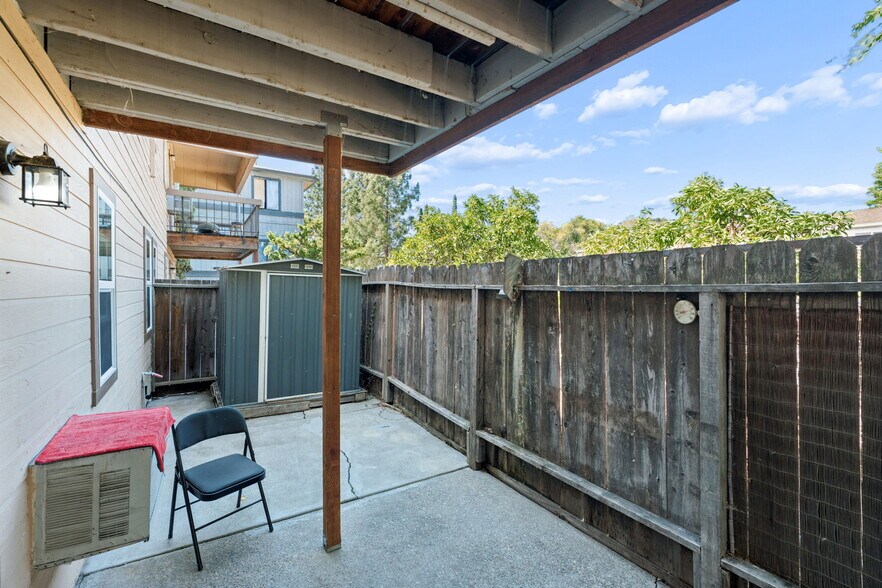 More Photos Of 2067 Riley Ct, Concord Apartments For Sale