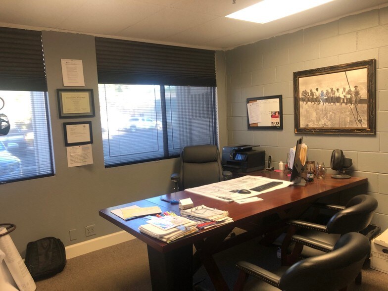 More Photos Of 5748 E Shields Ave, Fresno Warehouse For Lease