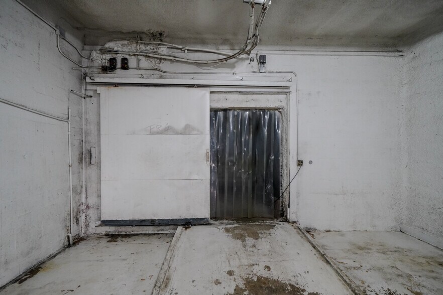More Photos Of 743-749 NW 23rd St, Miami Food Processing For Lease