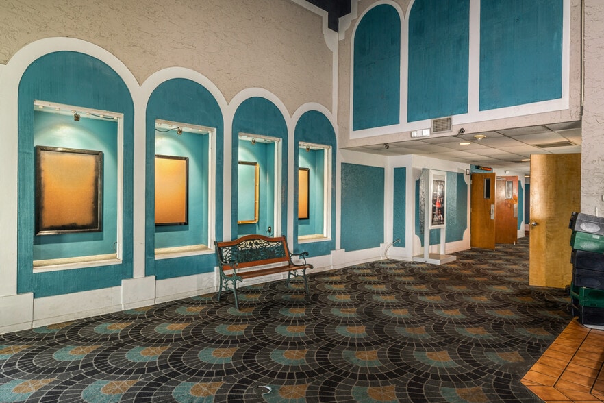 More Photos Of 3750 US Highway 27 N, Sebring General Retail For Lease
