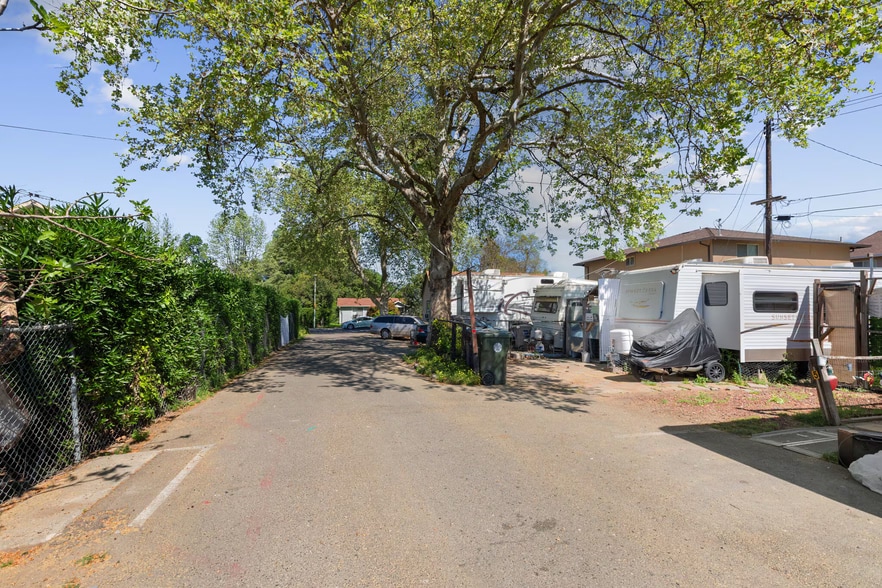More Photos Of 420 Cleveland Ave, Sacramento Manufactured Housing Mobile Home Park For Sale