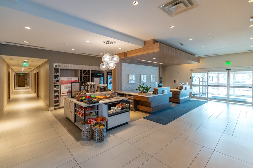 More Photos Of 470 S Martin St, Longmont Hotel For Sale