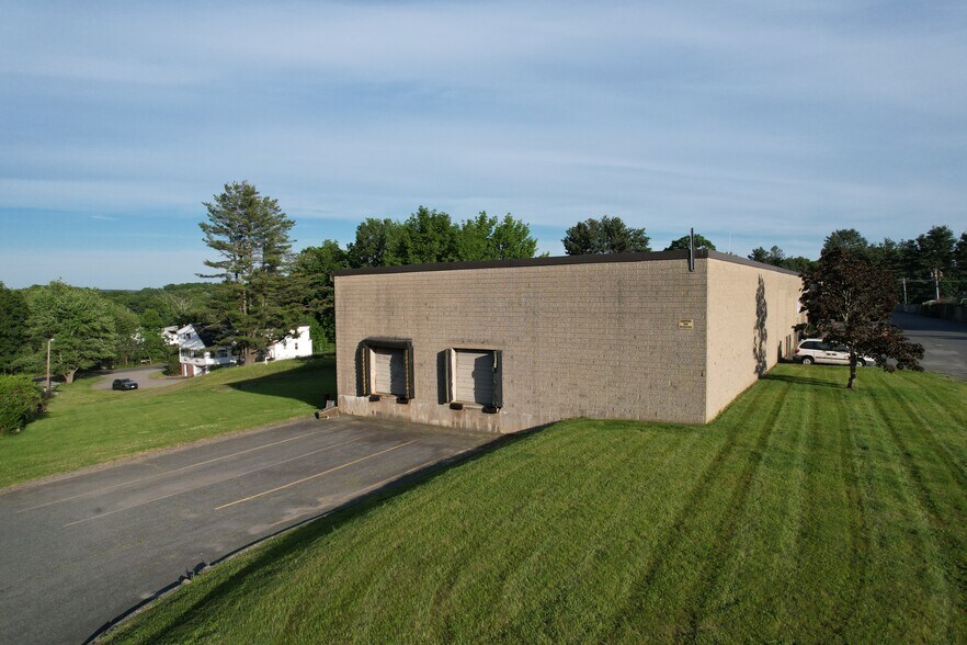 More Photos Of 297 Hartford Tpke, Shrewsbury Industrial For Lease