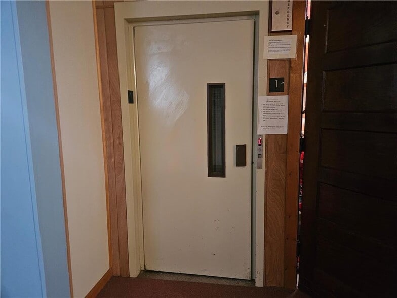 More Photos Of 113 Main St W, Milltown Specialty For Sale