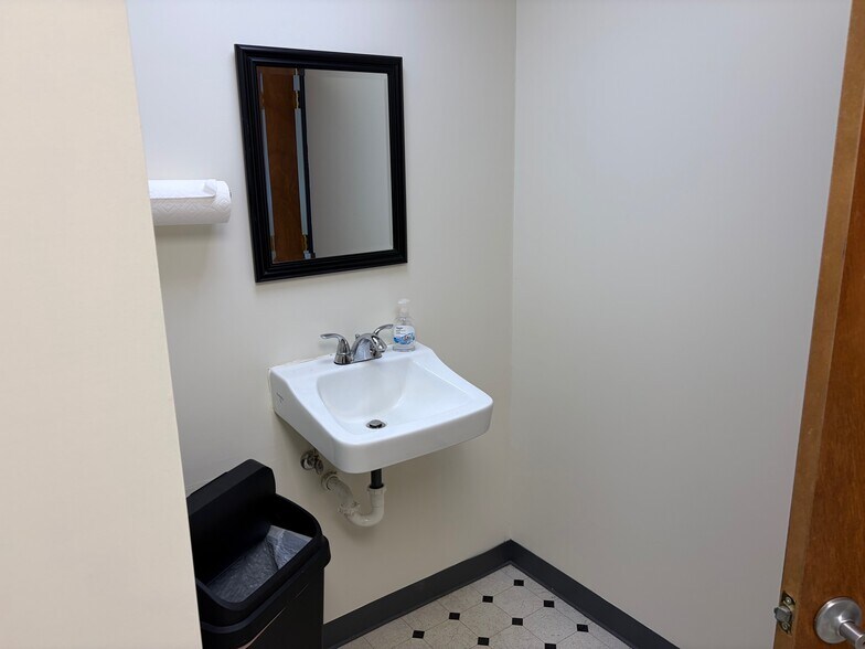 More Photos Of 313 W High St, Ebensburg Medical For Lease