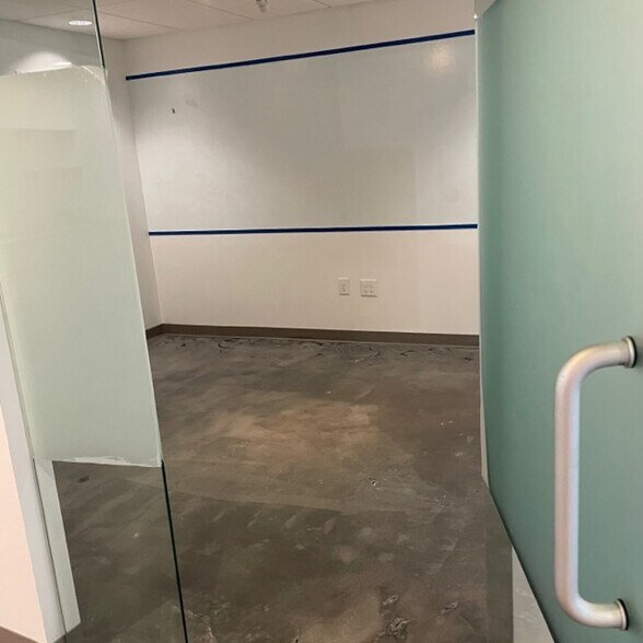 More Photos Of 444 W New England Ave, Winter Park Office For Lease