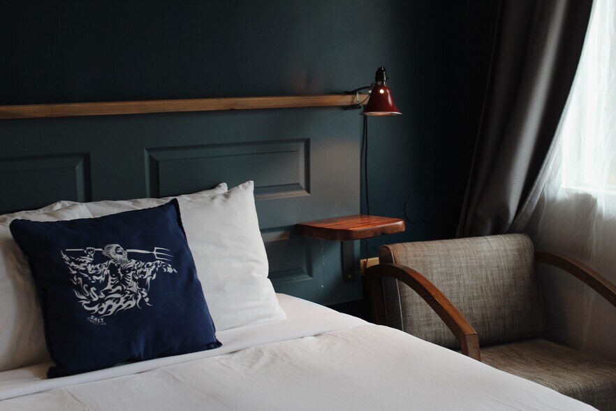 More Photos Of 147 Howerton Ave, Ilwaco Hotel For Sale