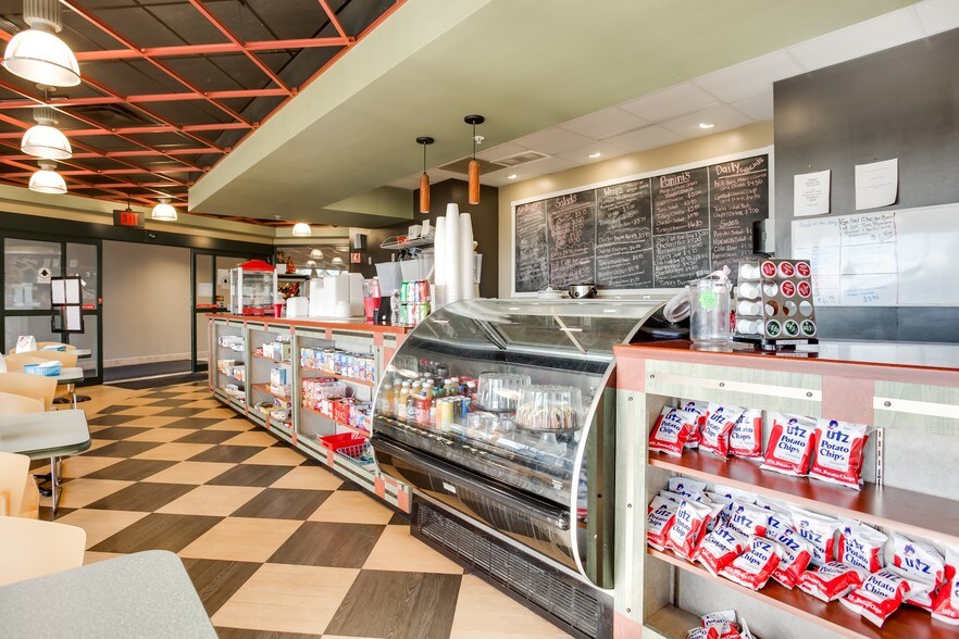 More Photos Of 10304 Spotsylvania Ave, Fredericksburg Office For Lease