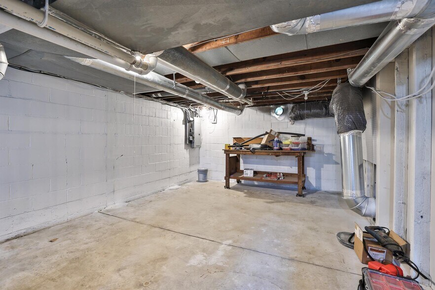 More Photos Of 7197 Paddison Rd, Cincinnati Daycare Center For Sale