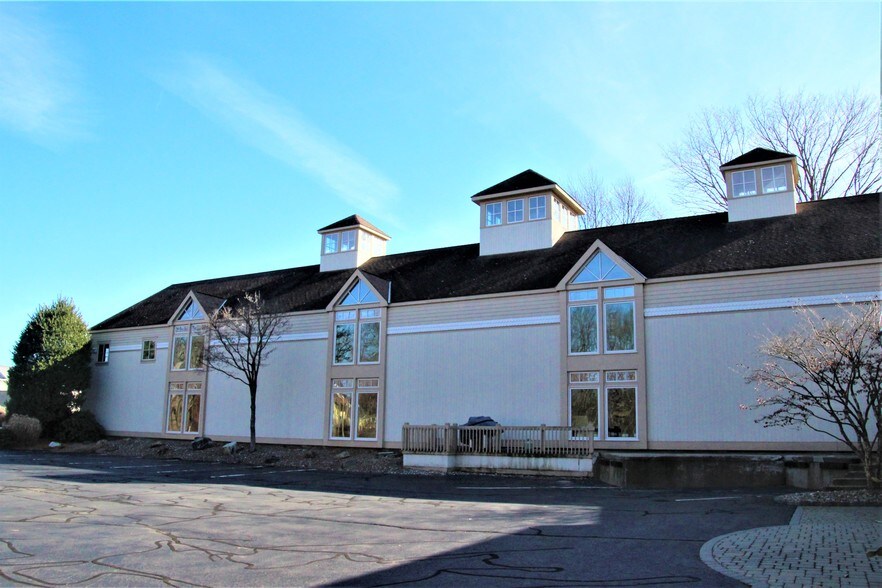 More Photos Of 535 W Main St, Cheshire Storefront Retail Office For Sale